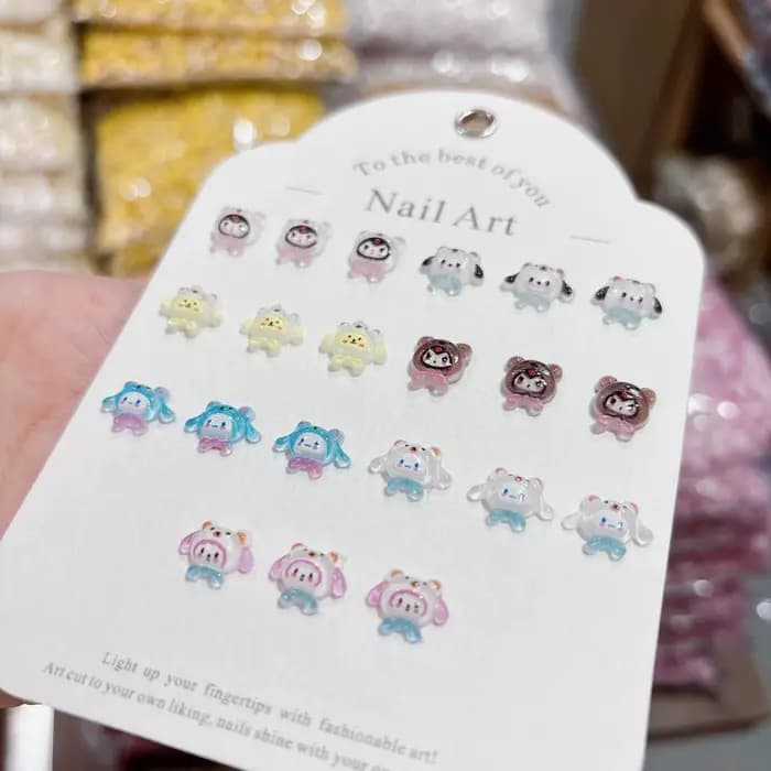100 pièces de breloques pour ongles de chapeau mignon-ornements en résine 3D cannelle et Kuromi pour