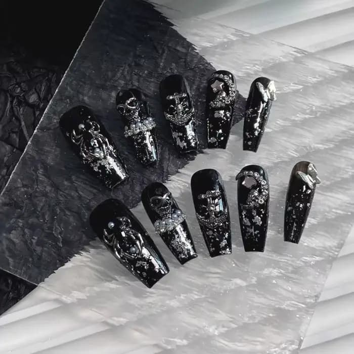 (10 pièces) ton noir lisse associé à des détails gothiques frappants, adapté aux amateurs de style d