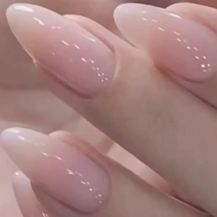 Faux ongles en amande dégradée blanche, 24 pièces, améliorez votre look, 1 lime à ongles et 1 Kit d'