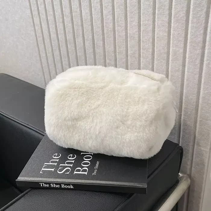 1 joli sac de rangement pour maquillage en peluche - Sac de maquillage simple en nylon, adapté aux v