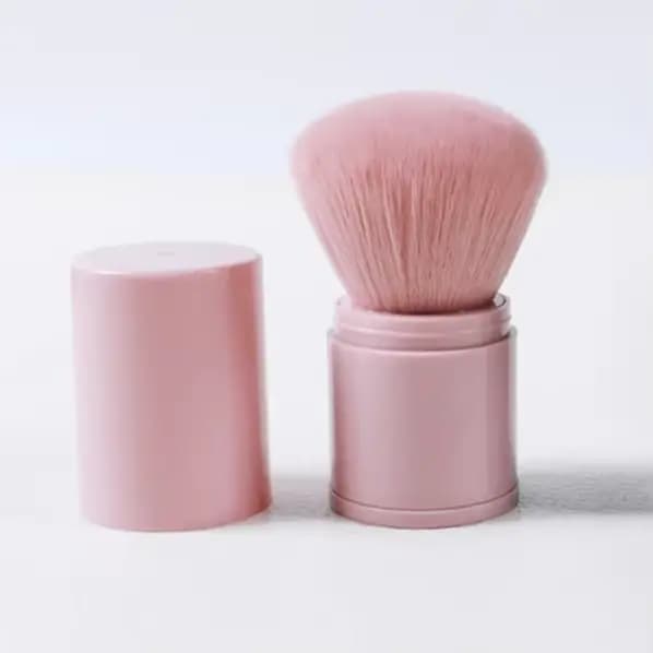 Brosse de maquillage à tête rétractable pour femme et fille, accessoire doux et portable pour blush,