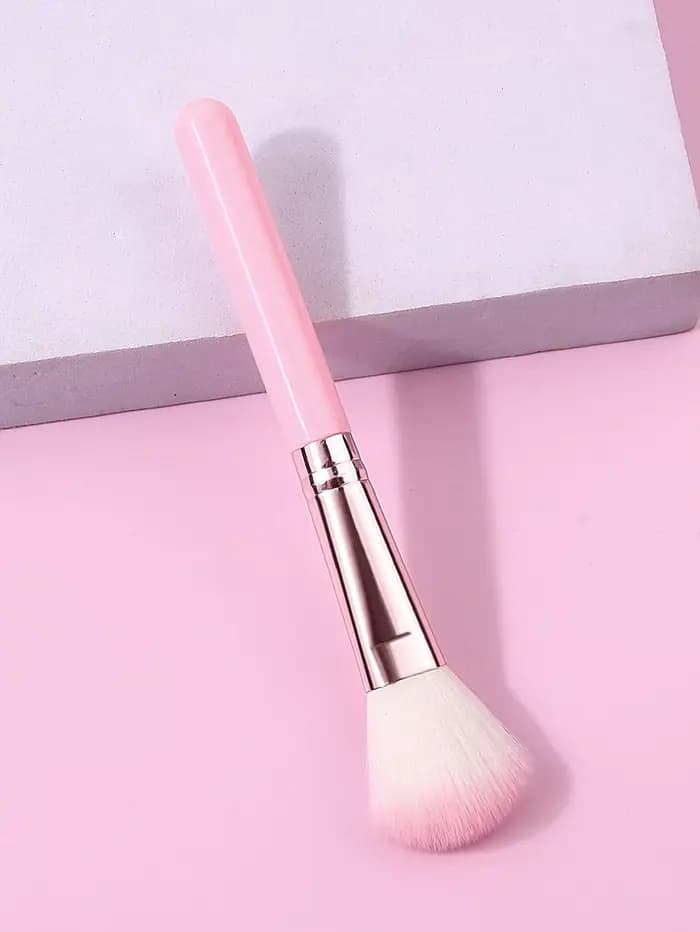 1 pinceau à blush multifonctionnel