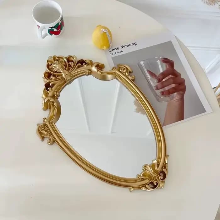 Miroir de maquillage vintage français avec cadre en résine