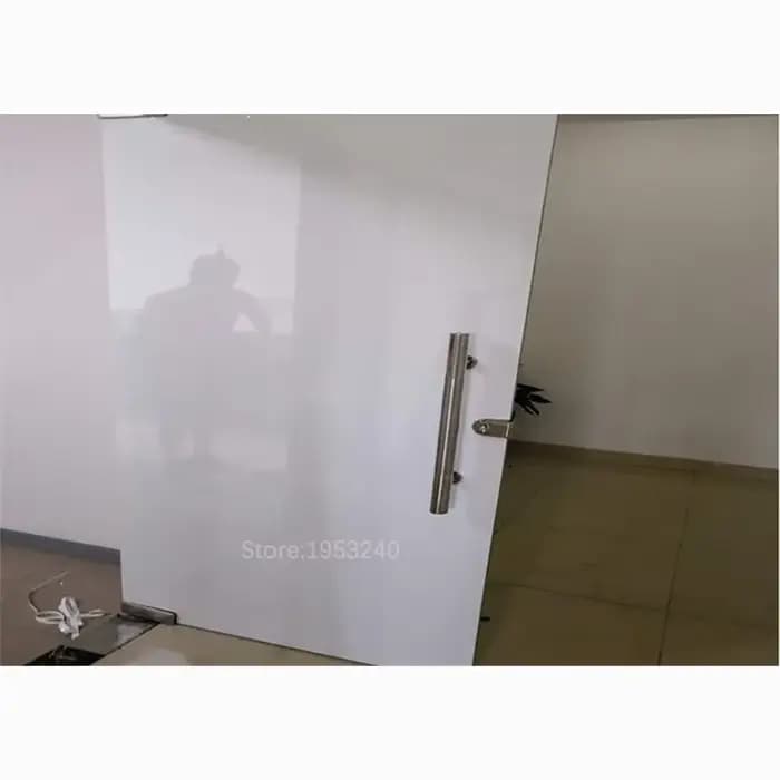 Film adhésif blanc pour fenêtre miroir