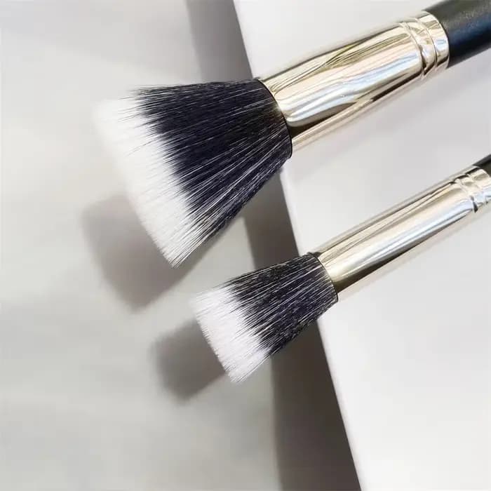 Duo – brosse pour le visage en Fiber 187 188