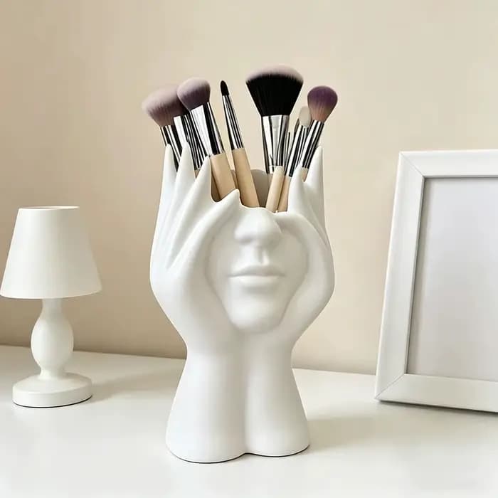 Boîte de rangement pour pinceaux de maquillage