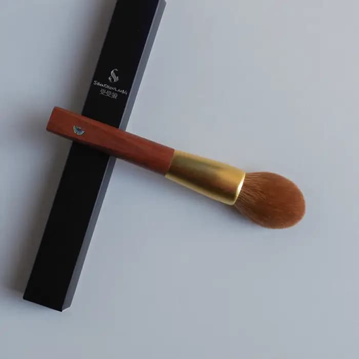 Pinceau de maquillage haut de gamme K53 fait main, poils de chèvre Saibikoho doux, pinceau à poudre conique Shoushoulang, manche en bois de rose