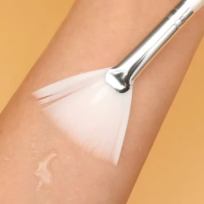 Pinceau éventail pour maquillage