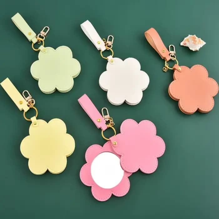 Miroir de maquillage en forme de fleur en cuir PU