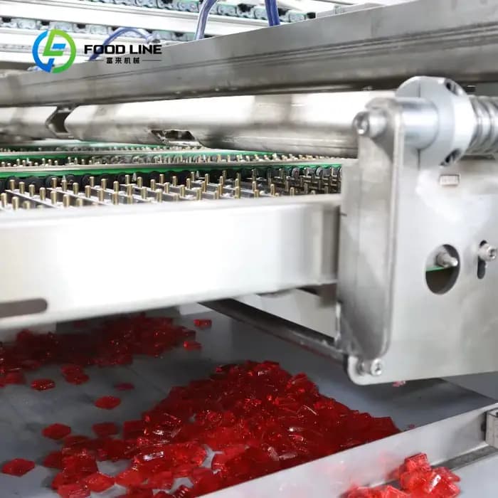 Ligne de production de bonbons gélifiés à commande PLC personnalisée, machine automatique de fabrication de bonbons pour la production de bonbons gélifiés à la pectine