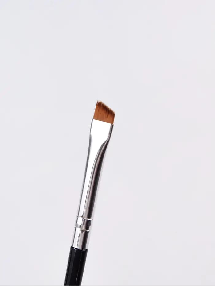 Extrêmement utile ! Lot de 3 pinceaux à lame oblique pour eye-liner