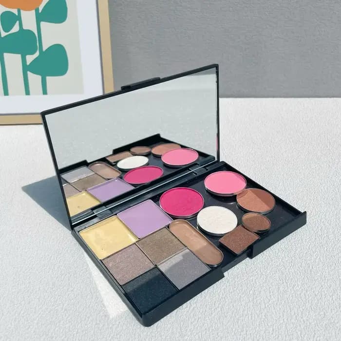 Boîte de maquillage pour fard à paupières