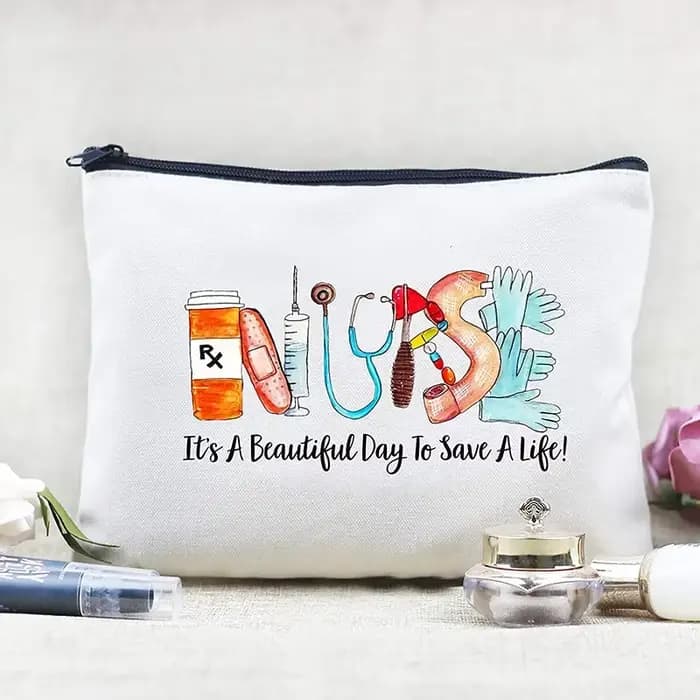 Trousse de maquillage pour la semaine de l'infirmière