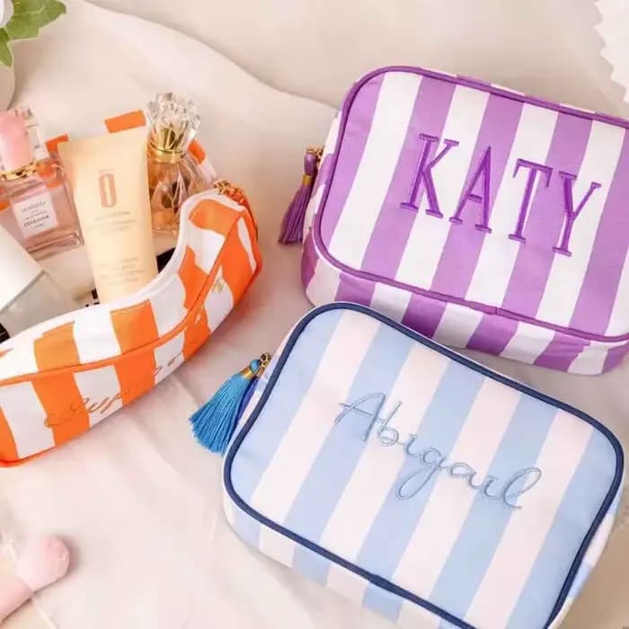 Pochette de maquillage personnalisée avec nom brodé