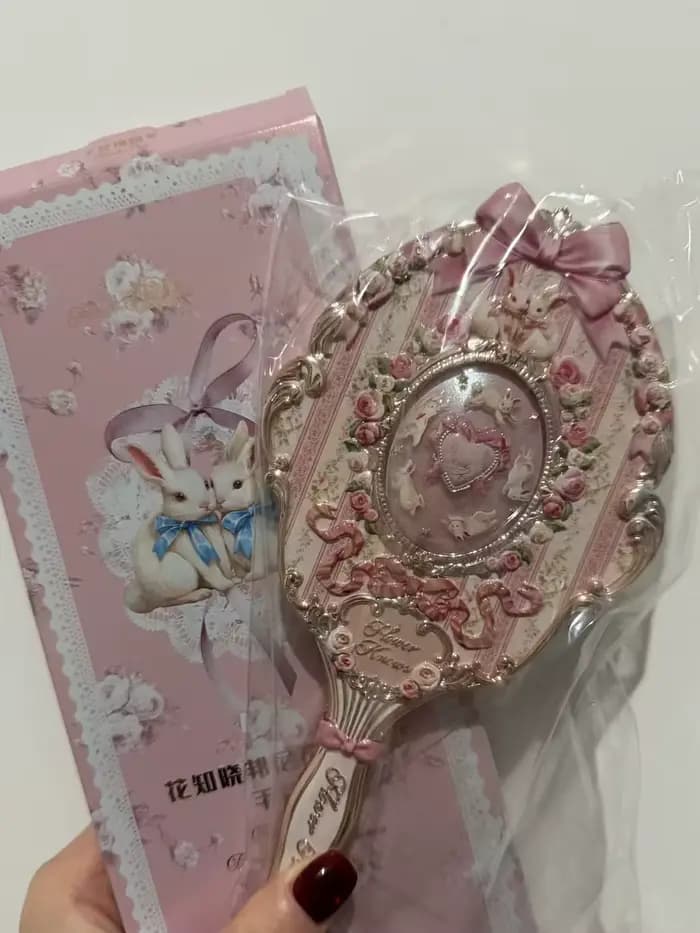 Miroir de maquillage portable de la nouvelle série Bunny Garden de Flower Knows