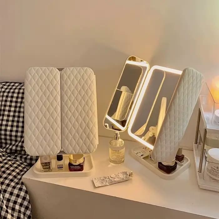 Miroir de maquillage à trois volets