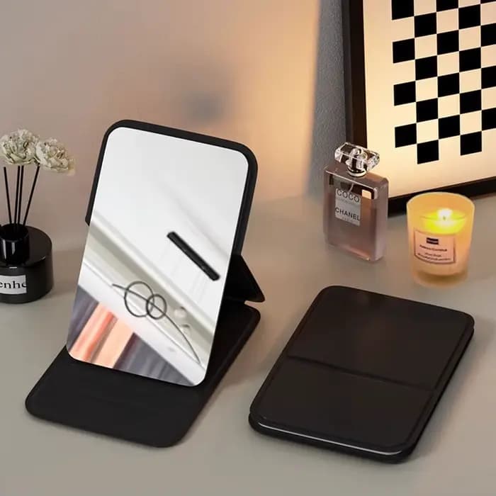 Petit miroir pliant