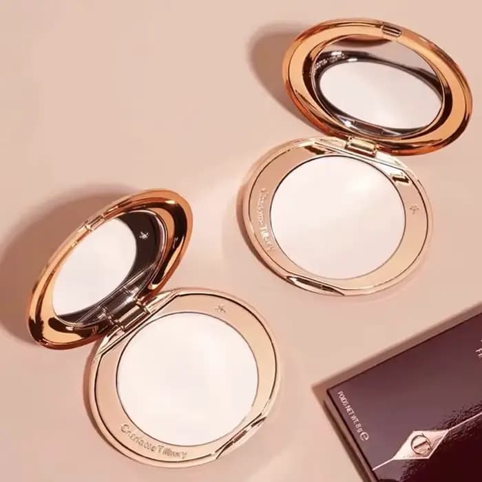 Poudre fixante hydratante et matifiante longue tenue pour le maquillage des femmes