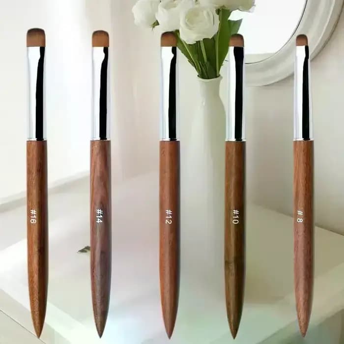 Pinceaux de nail art français