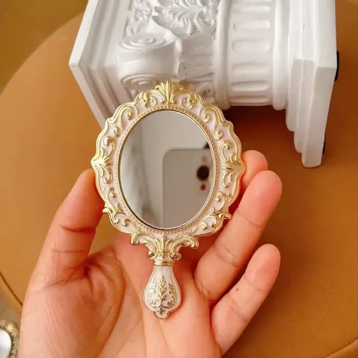 Miroir de cour portable rétro européen