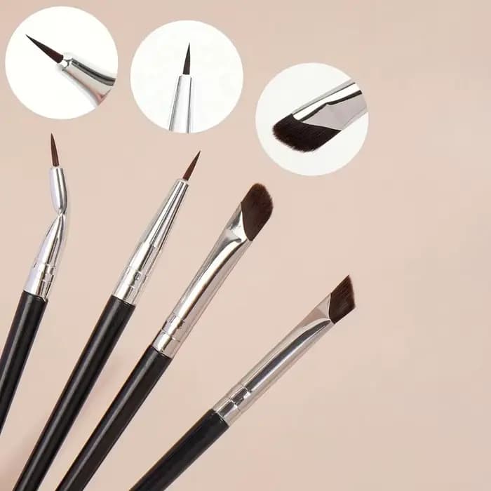 Karsyngirl – brosse à Eyeliner à lame améliorée
