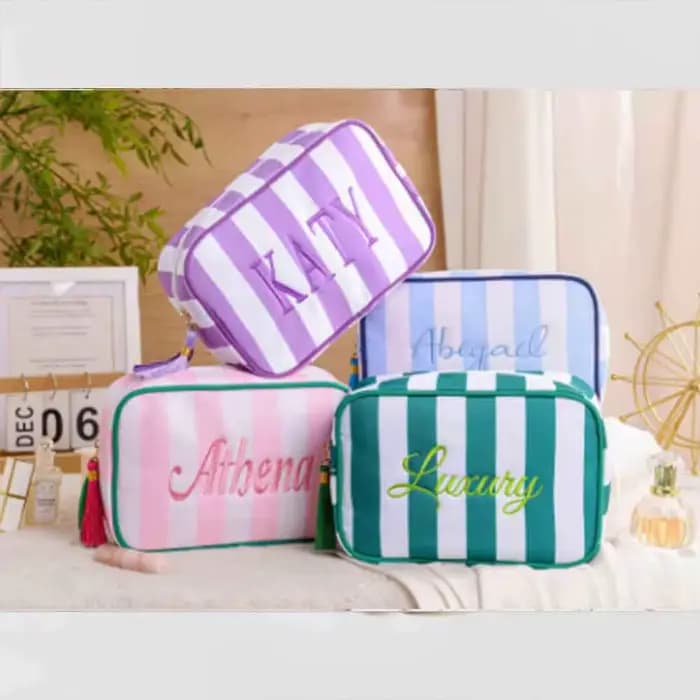 Pochette de maquillage personnalisée avec nom brodé