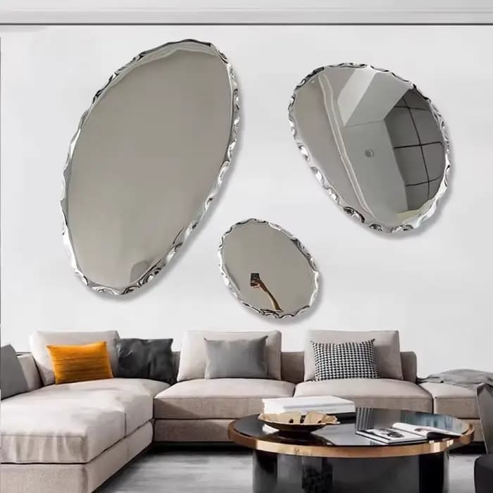 Miroir en acier inoxydable avec gouttelettes d'eau