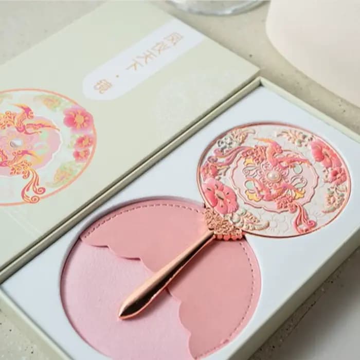 Miroir portable de style ancien avec couvercle rabattable en métal