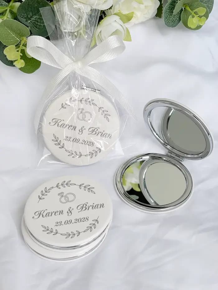 Souvenirs de mariage, miroirs de poche personnalisés