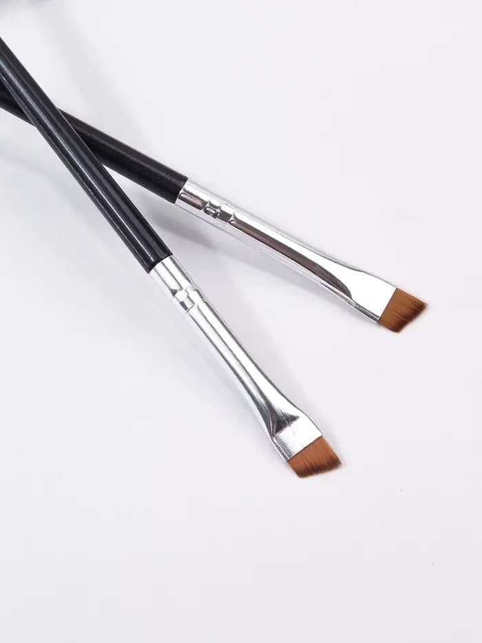 Extrêmement utile ! Lot de 3 pinceaux à lame oblique pour eye-liner