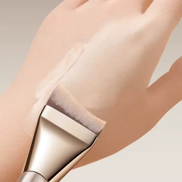 Pinceau de fond de teint Ultra-fin à tête plate en forme d'arc, pinceau liquide de fond de teint sans peinture et sans trace, professionnel