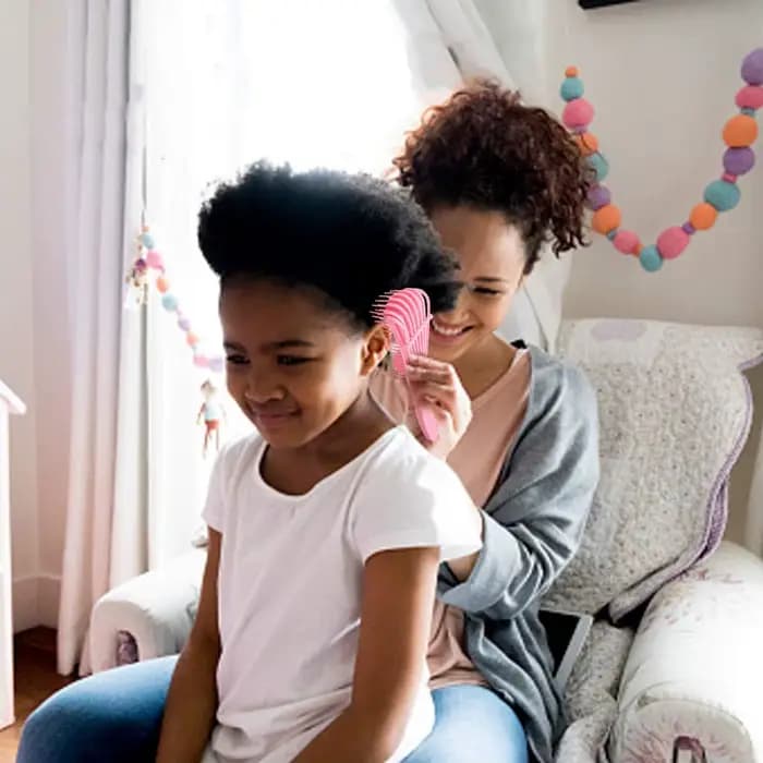 Brosse à cheveux bouclée pour hommes et femmes, peigne de massage du cuir chevelu, poignées de salon