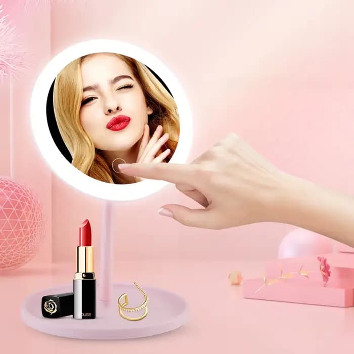 Allumez votre routine de beauté : miroir cosmétique LED avec fonctions dimmables