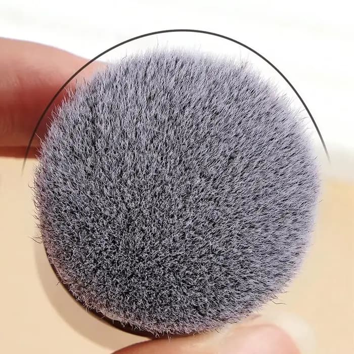 1 pinceau à blush rétractable