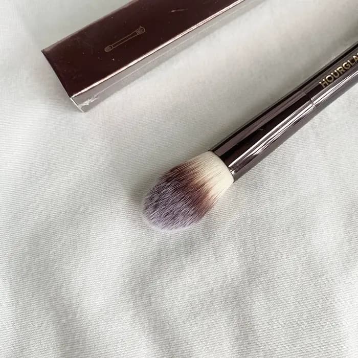Sablier AMBIENT LIGHTING EDIT BRUSH Double extrémité poudre surbrillance Blush bronzant pinceau de maquillage