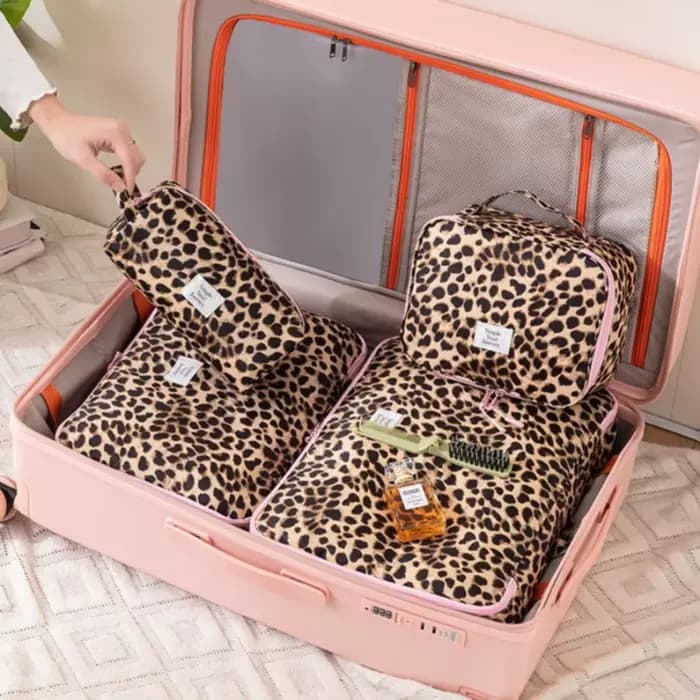 Trousse de maquillage léopard