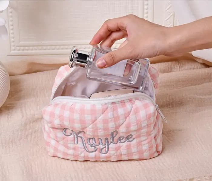 Pochette de maquillage brodée de fleurs personnalisée