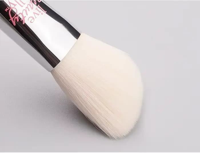 Pinceaux de maquillage à angle Oblique