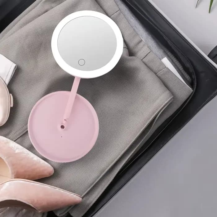Allumez votre routine de beauté : miroir cosmétique LED avec fonctions dimmables