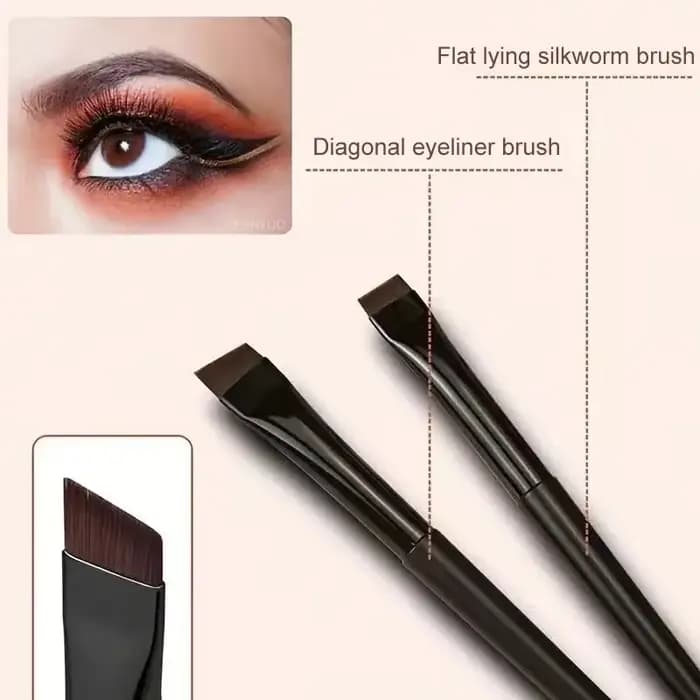 Pinceau eyeliner ultra fin à angle plat