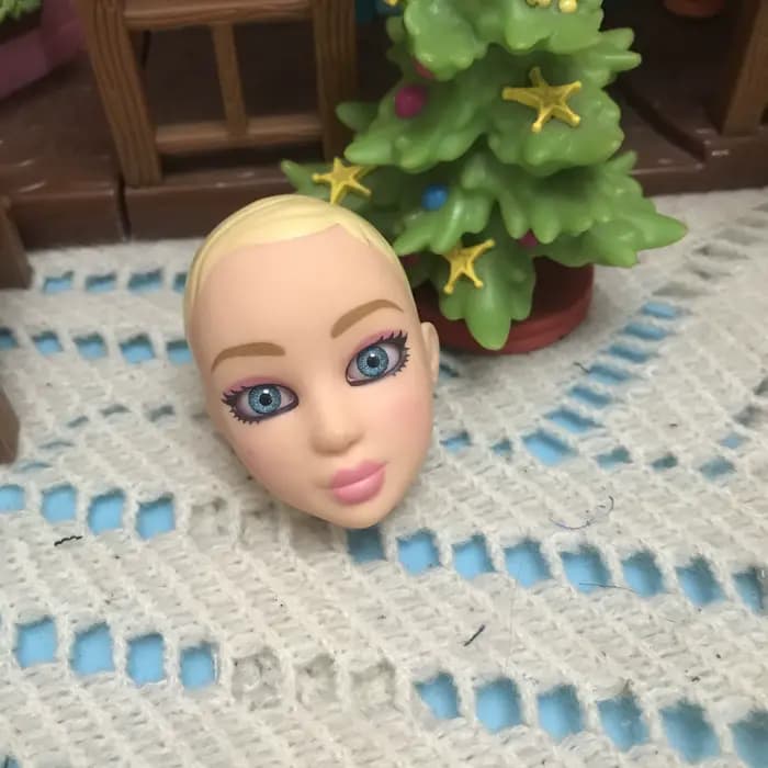Tête pour poupée LIV, accessoires de maquillage