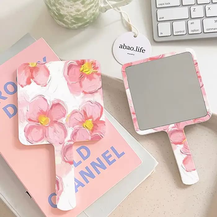 Miroir de maquillage à main