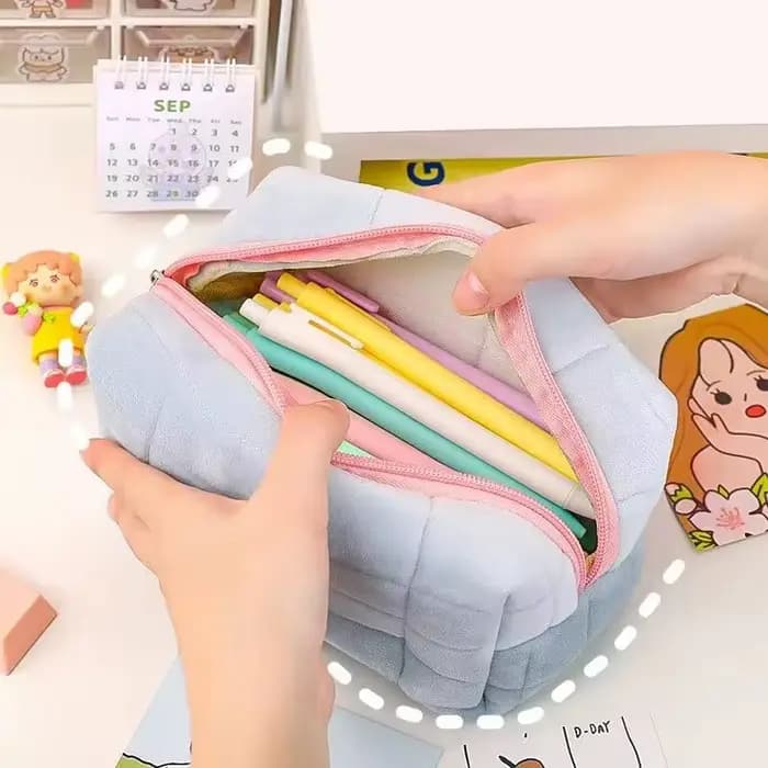 Sac de rangement de cosmétiques en fourrure solide