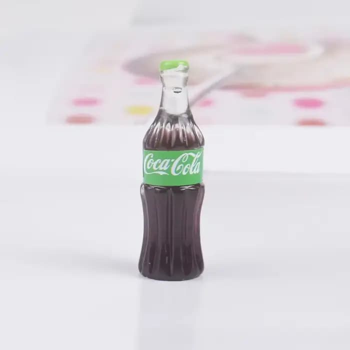 Mini modèle de boisson Cola réaliste de 32mm, 4 pièces, pour cuisine/maison de bricolage/mininatures décor 1/16 1/12, accessoires de maison de poupée, jouet pour adulte
