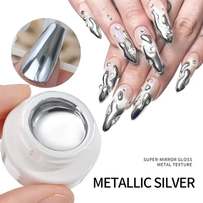 Vernis à ongles métallique miroir
