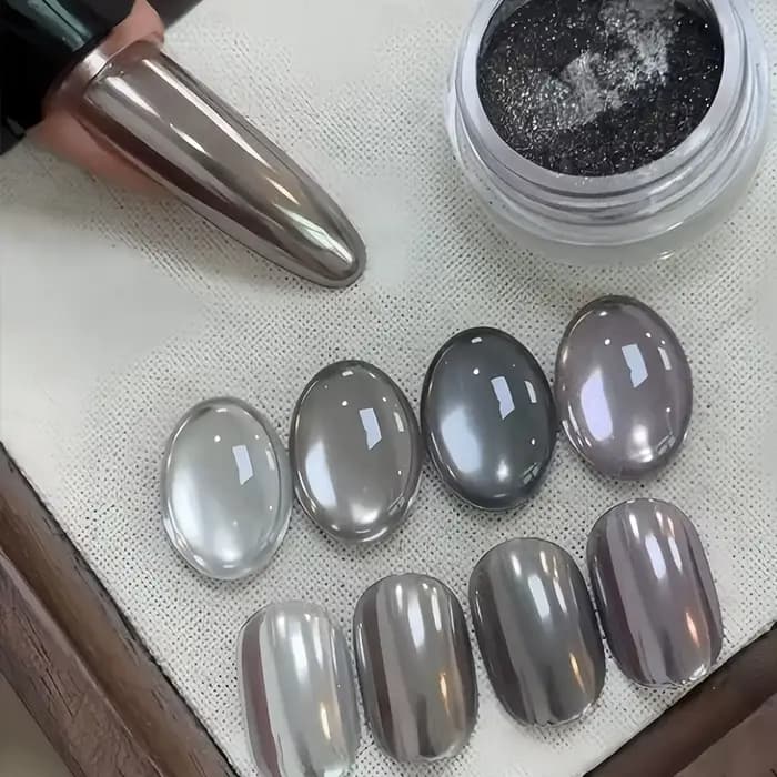 Poudre à ongles noire effet miroir