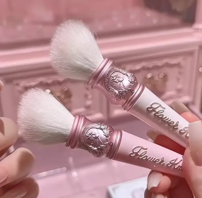 Fleur sait cosmétique Blush brosse laine poudre libre Portable pour joue fond de teint fard à joues moelleux conditionnement outil de maquillage