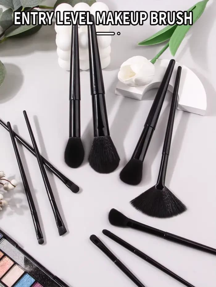 Ensemble de 10 pinceaux de maquillage noirs à poils doux de haute qualité