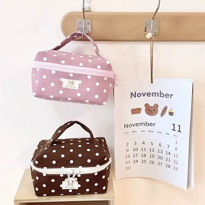 Sac de maquillage portable en tissu à pois Sweet In's avec couvercle rabattable