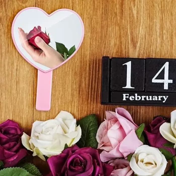 Petit miroir d'amour Portable en forme de cœur